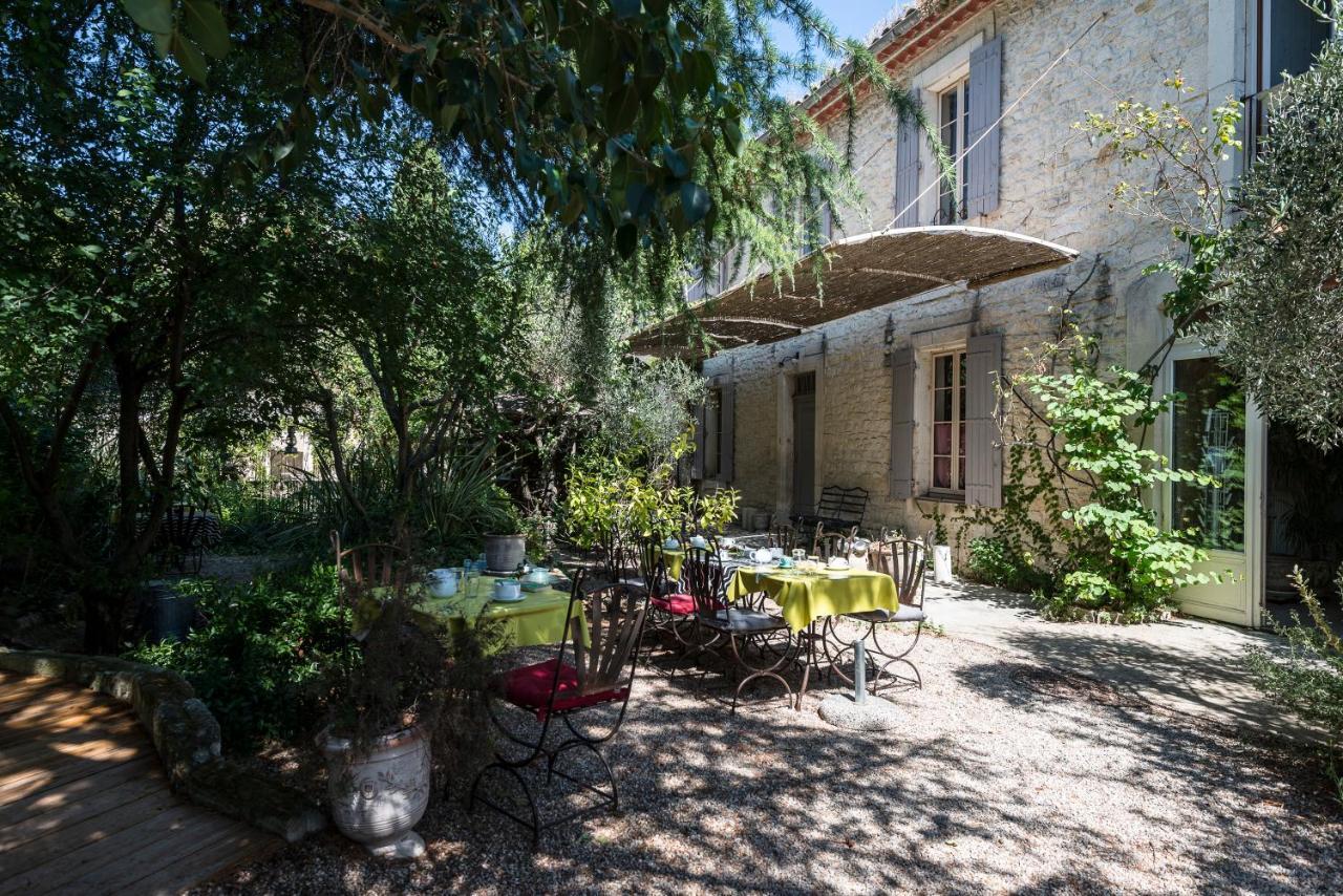 Saint-Étienne-du-Grès Hotel Mas Vidau Porte Des Alpilles מראה חיצוני תמונה